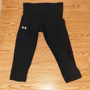 Underarmour compression crops